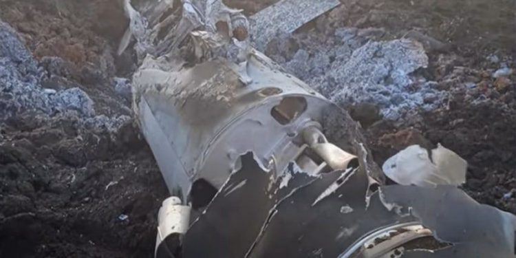 В поле обнаружили обломки сбитой ракеты «Калибр»