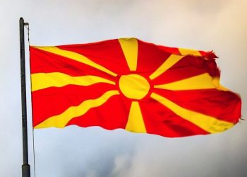 Пять российских дипломатов стали персонами нон грата