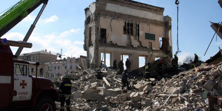 Россия разрушает Харьков