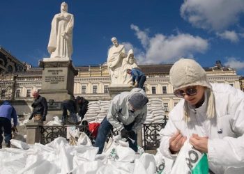 Так сейчас выглядят памятники в Киеве