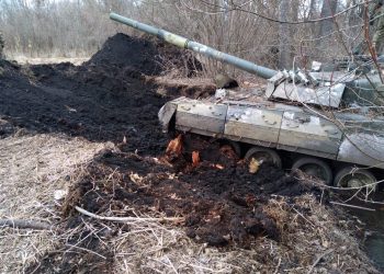 Российские танки застряли в грязи