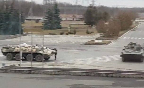 Войска РФ начали покидать территорию ЧАЭС