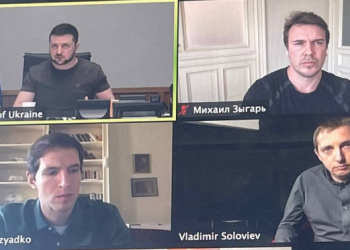 Зеленский дал интервью российским журналистам