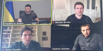 Зеленский дал интервью российским журналистам