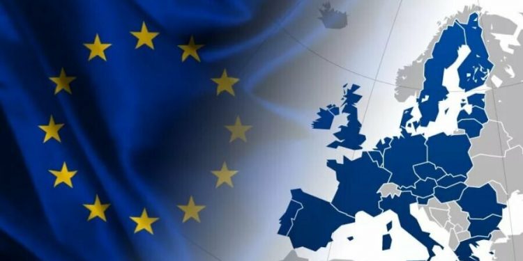 Совет ЕС признал “спецоперацию” России в Украине “войной”