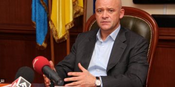 Геннадий Труханов заявил, что российские культурные деятели, которые не поддерживают войну в Украине, могут переехать после войны в Одессу.