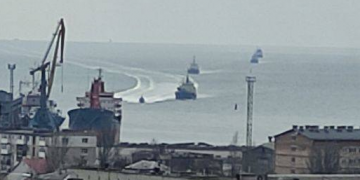 Российские корабли заходят в Бердянск.