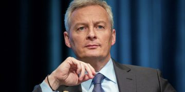 Франция будет бороться за эмбарго