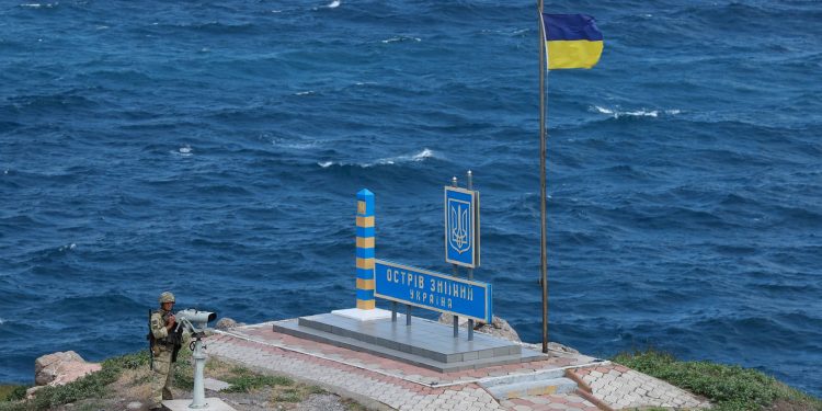 ВСУ нанесли удар по острову Змеиный