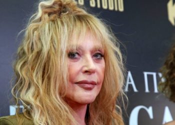 Пугачёву лишают почётного звания