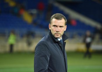 Шевченко готов приютить две семьи