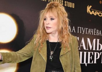 Примадонна будет репетитором?