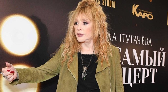 Примадонна будет репетитором?