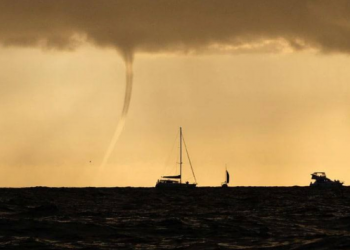 Морские воды России “военная зона”