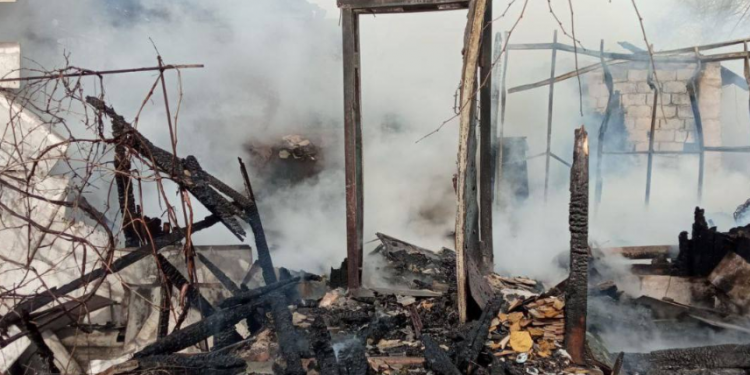 Половина Донецка осталась без света