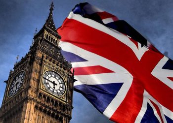 Британия заморозила активы трех компаний, помогавших РФ