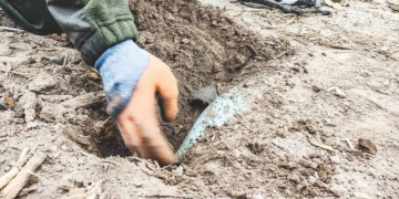 Продолжается разминирование Киевщины