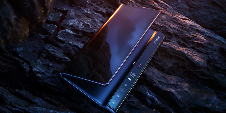 Флагманская новинка от Huawei! Уникальный складной смартфон-планшет