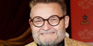 Васильев предложил одеваться в секонд-хенде