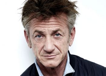 Шон Пенн призвал миллиардеров мира приобрести для Украины вооружение