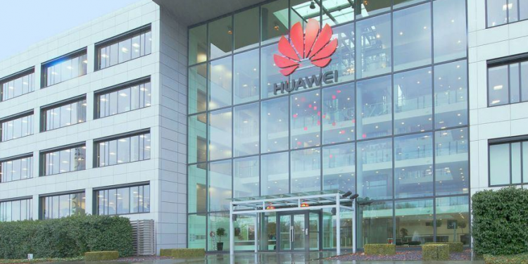 Huawei может столкнуться с новыми санкциями