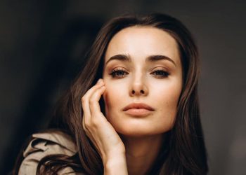 Как Мишина выглядела в детстве (фото)