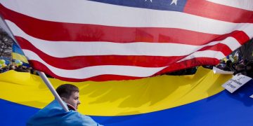 Финансовая и гуманитарная помощь Украине