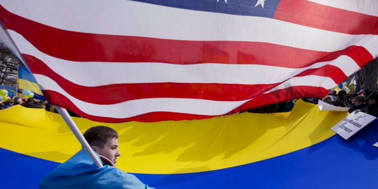 Финансовая и гуманитарная помощь Украине