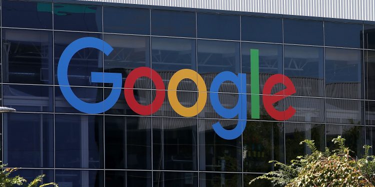 Google начал терять доходы