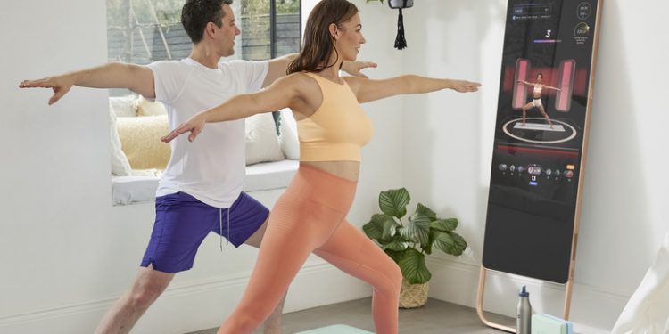 Домашний фитнес тренер в зеркале!