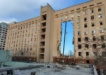 Продолжается разбор здания Николаевской ОГА