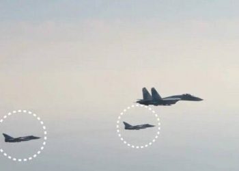 Два российских самолета нарушили воздушное пространство Швеции