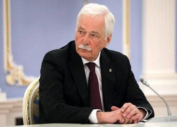 Посол России в Беларуси предложил запустить поезд в Крым