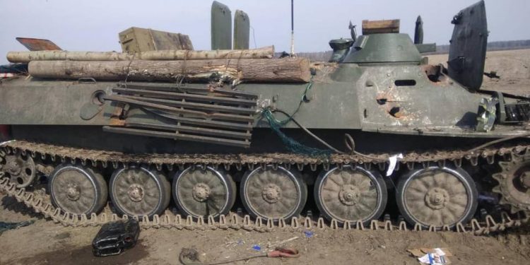 Уничтожили еще одну колонну бронетехники