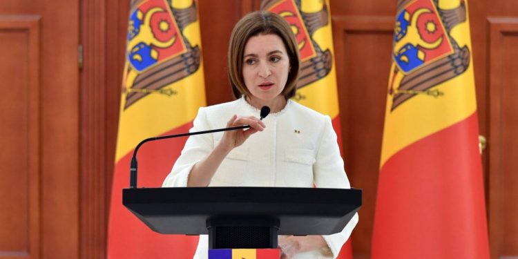 Президент Молдовы дала заднюю и отказывается вводить санкции против РФ