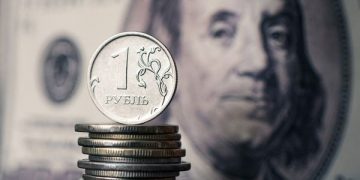 Россия вынуждена искусственно поддерживать курс рубля