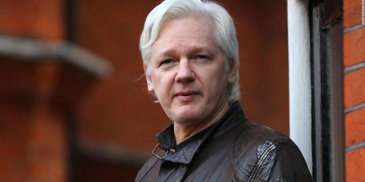 Лондонский суд вынесет решение по делу Джулиана Ассанжа