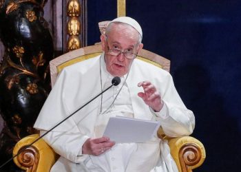 Папа Римский критикует президента Путина