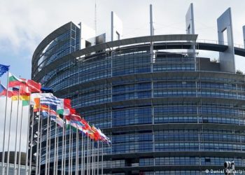 В Европарламенте выступили за ужесточение санкций против России