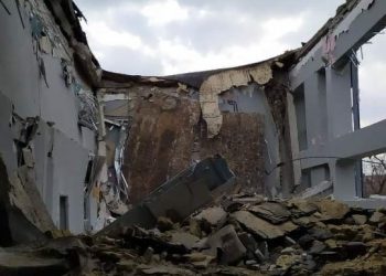 Фото бассейна «Нептун». Мариуполь