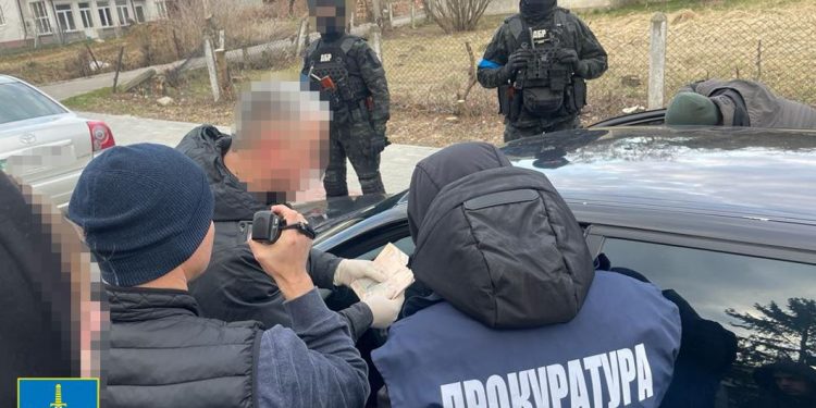 Задержан за продажу гуманитарной помощи!