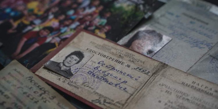 Фотоархивы из разрушенных домов в области!