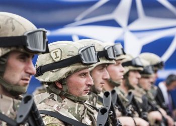 НАТО развернут войска на своей границе