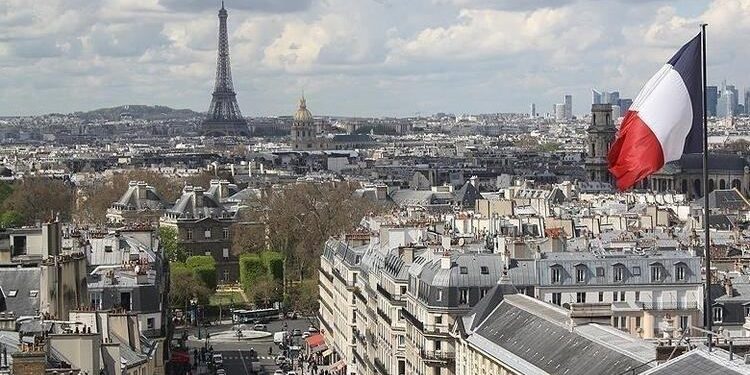 МИД Франции выгоняет дипломатов