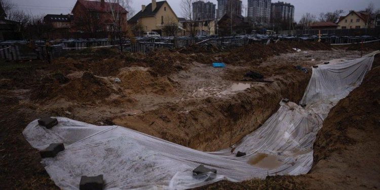 Эксгумация тел в Киевской области