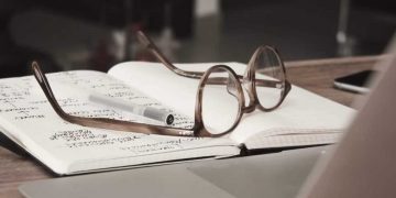 Учителя, одобряющие войну, будут уволены