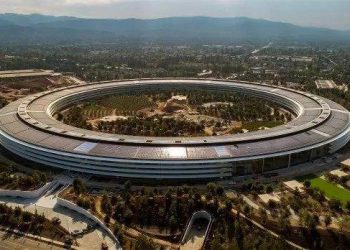 Архитектор «Apple Park» восстановит Харьков