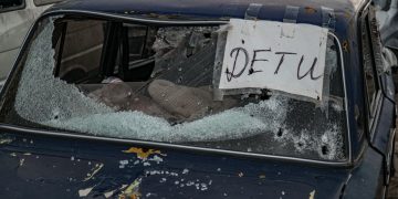 Кладбище автомобилей в Буче