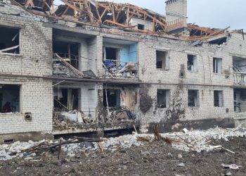 По посёлку утром был нанесен ракетный удар