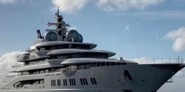 Арестовали яхту путинского олигарха